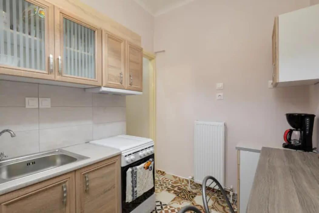 Private Pristine Balcony Home- Heart Of The Center سالونيك المظهر الخارجي الصورة
