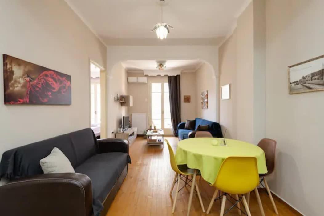 Private Pristine Balcony Home- Heart Of The Center سالونيك المظهر الخارجي الصورة