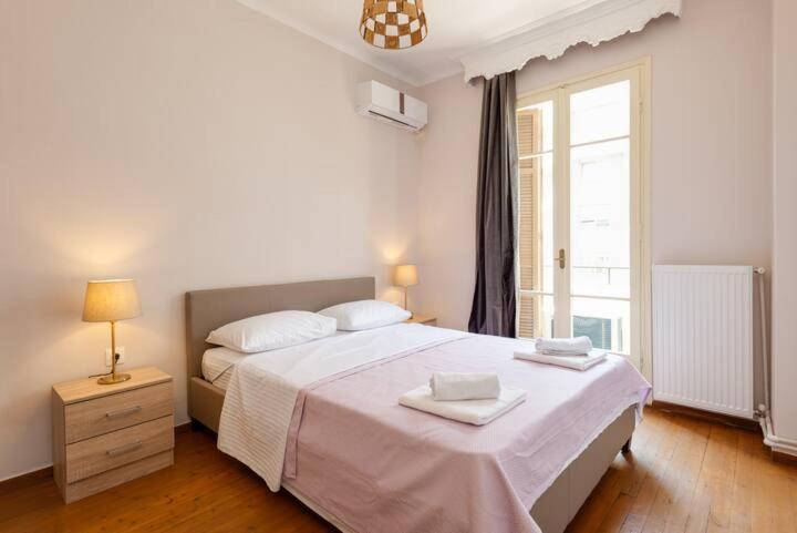 Private Pristine Balcony Home- Heart Of The Center سالونيك المظهر الخارجي الصورة