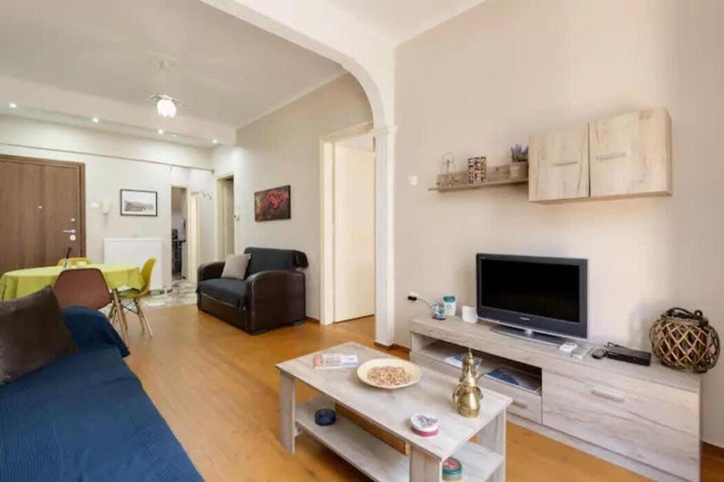 Private Pristine Balcony Home- Heart Of The Center سالونيك المظهر الخارجي الصورة